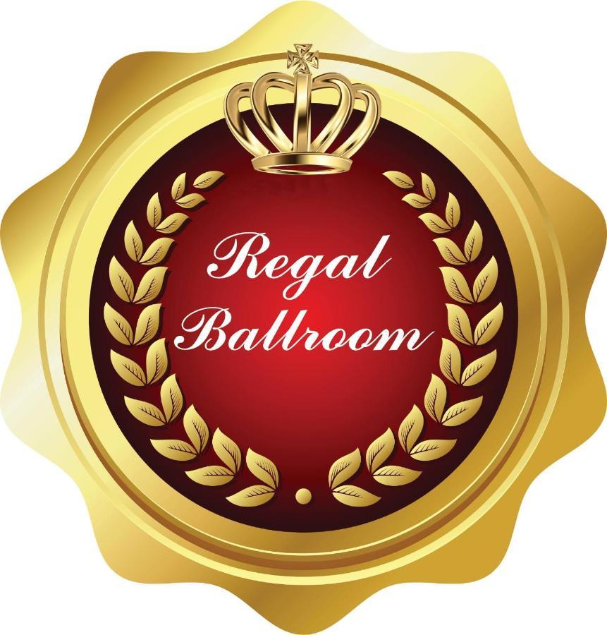 Regal Ballroom Caransebeş Exterior foto